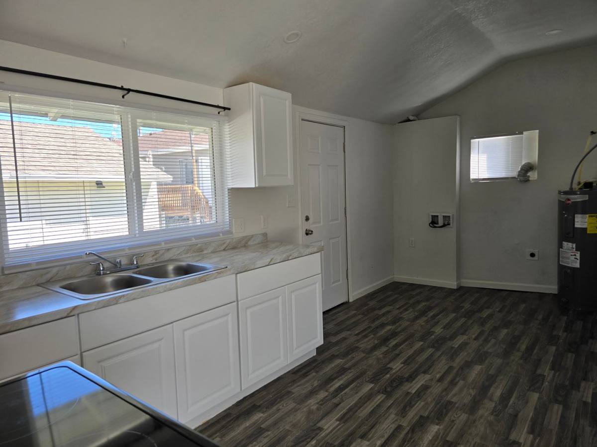 Apartment for rent at 1100 S Wisconsin Ave, Casper, WY 82609