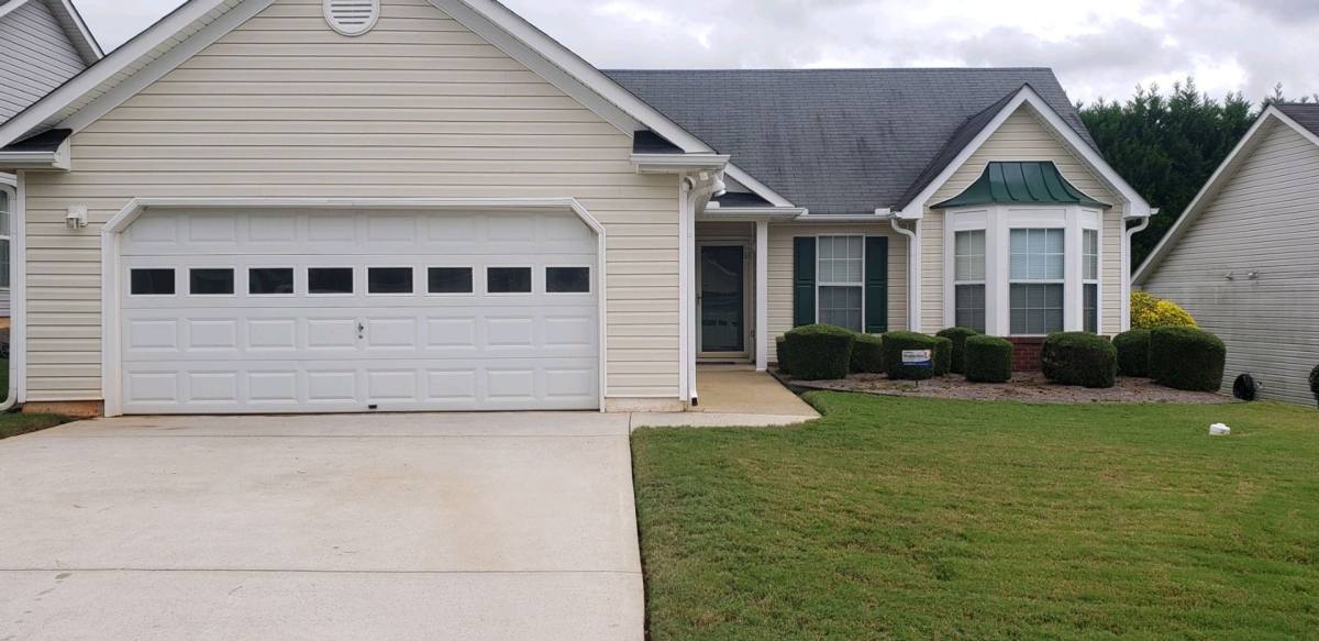House for rent at 2500 Hillvale Circle, Lithonia, GA 30058