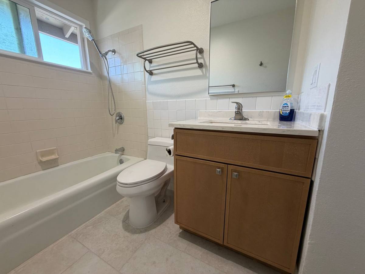 Apartment for rent at 234 S 7th, Santa Paula, CA 93060