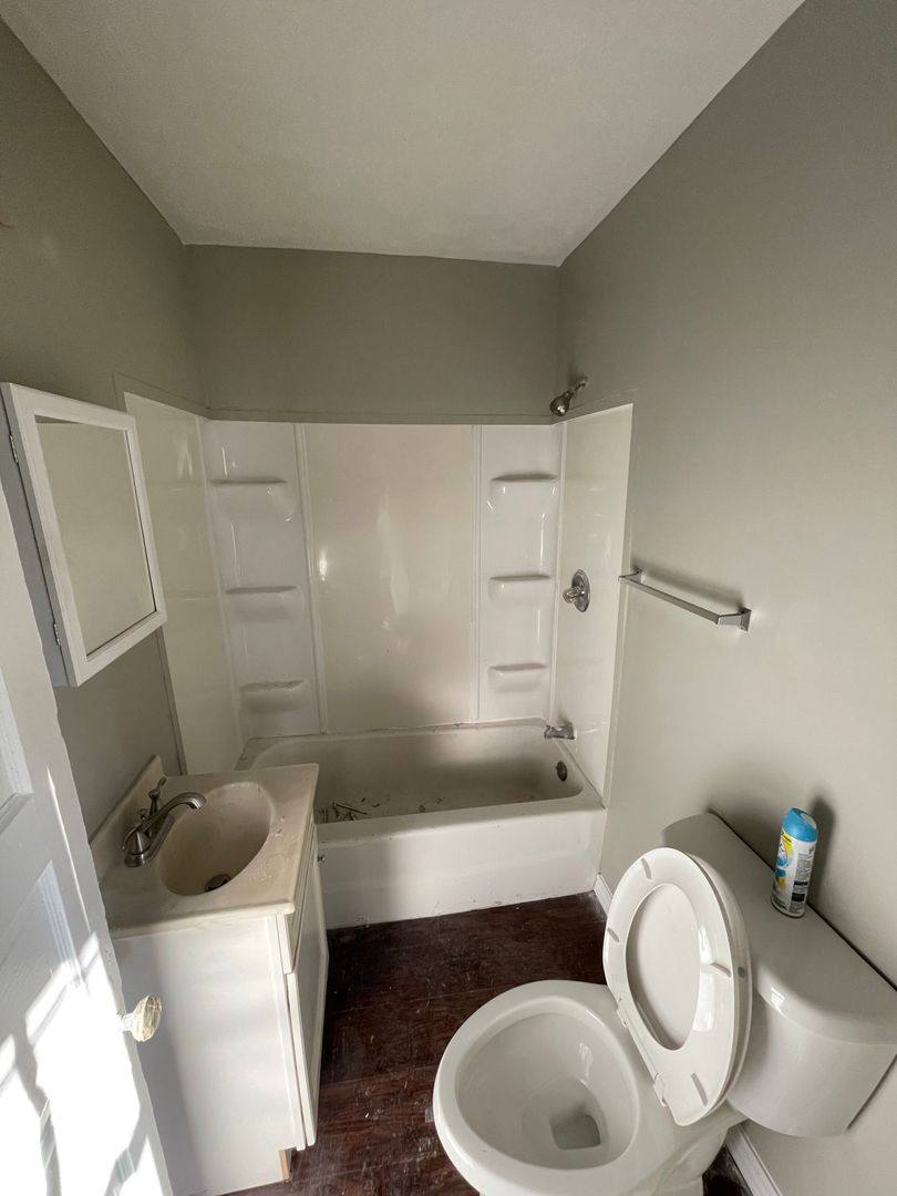 Apartment for rent at 651 E Wabash St, Frankfort, IN 46041