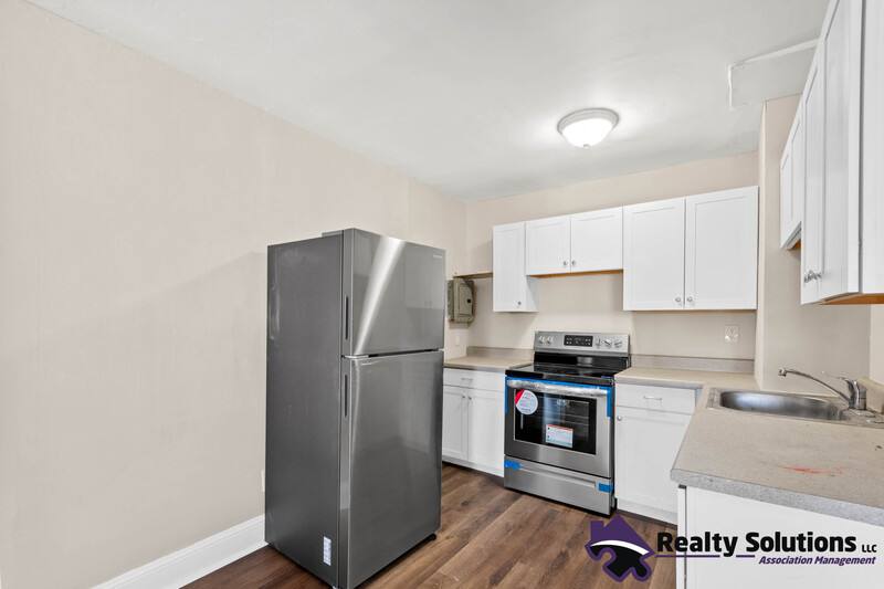 Apartment for rent at 417 N Delaware St #3, Paulsboro, NJ 08066