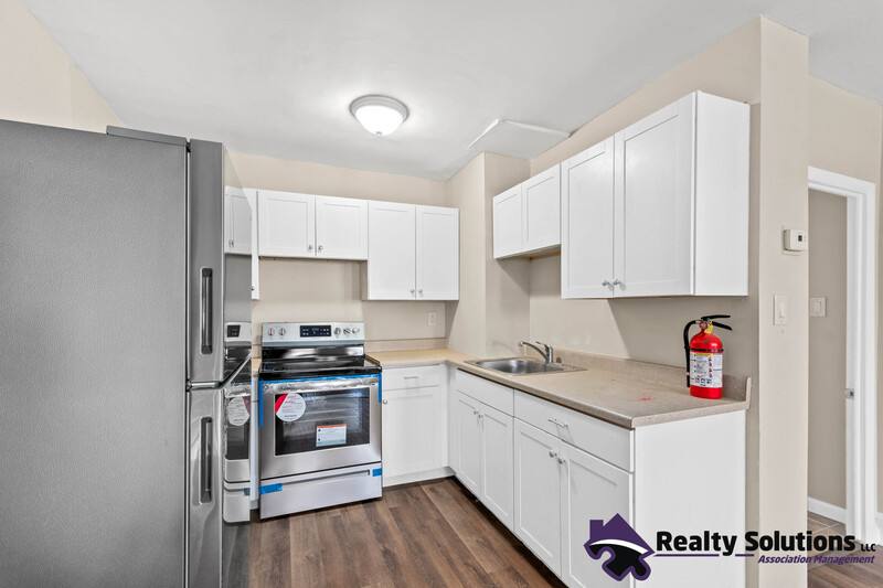 Apartment for rent at 417 N Delaware St #3, Paulsboro, NJ 08066