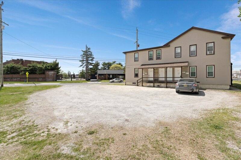 Apartment for rent at 417 N Delaware St #3, Paulsboro, NJ 08066