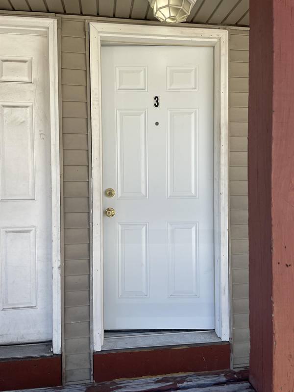 Apartment for rent at 417 N Delaware St #3, Paulsboro, NJ 08066