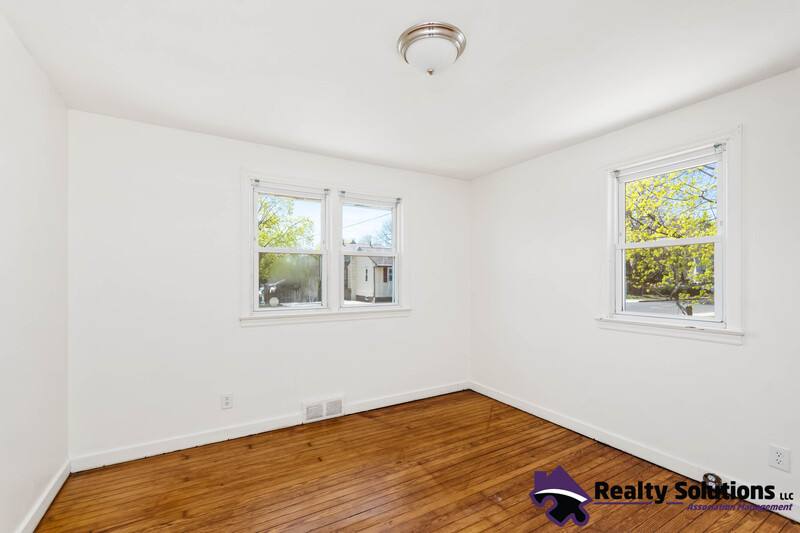 House for rent at 503 4th St, Paulsboro, NJ 08066