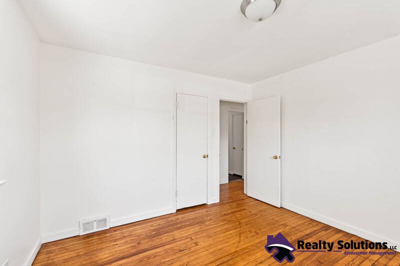 House for rent at 503 4th St, Paulsboro, NJ 08066
