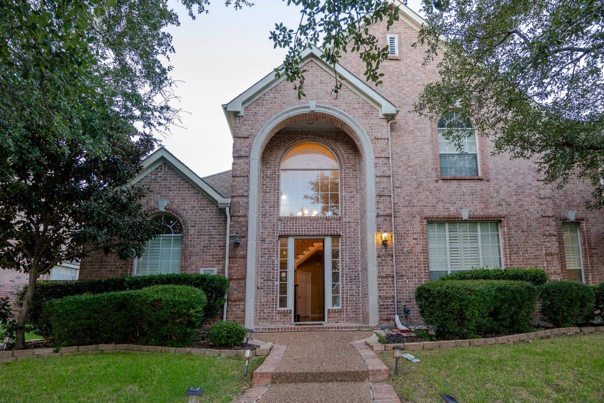 House for rent at 3417 Burnet Dr, Plano, TX 75025