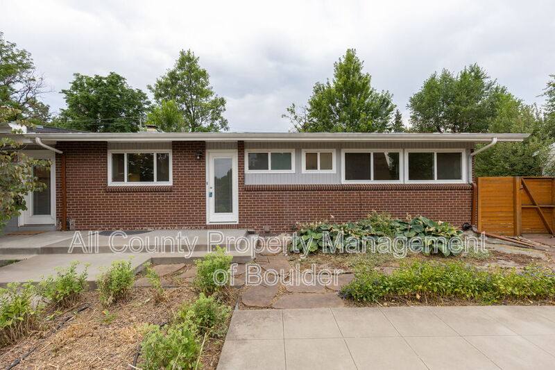 House for rent at 4690 Sioux Dr, Boulder, CO 80303
