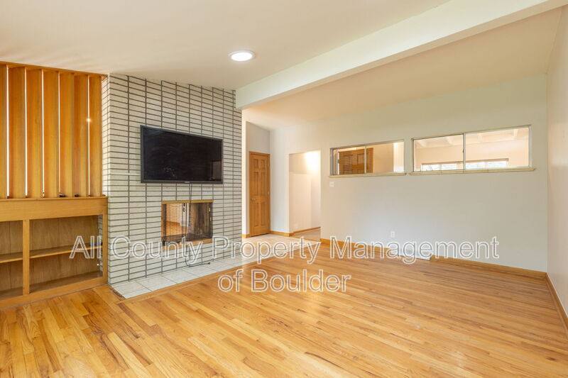 House for rent at 4690 Sioux Dr, Boulder, CO 80303