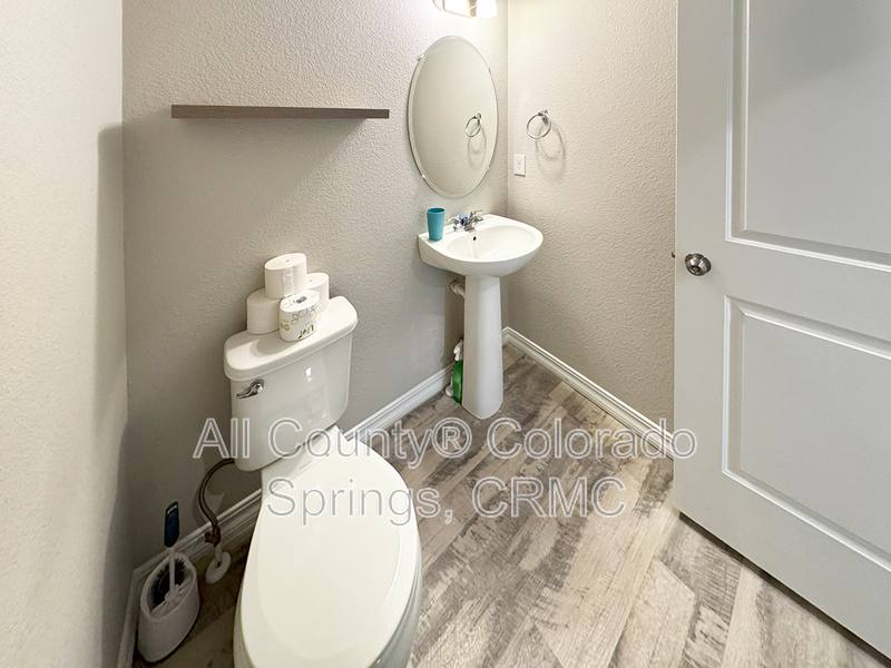 5975 Mumford Dr, Colorado Springs, CO 80925 - House for Rent - Image 7