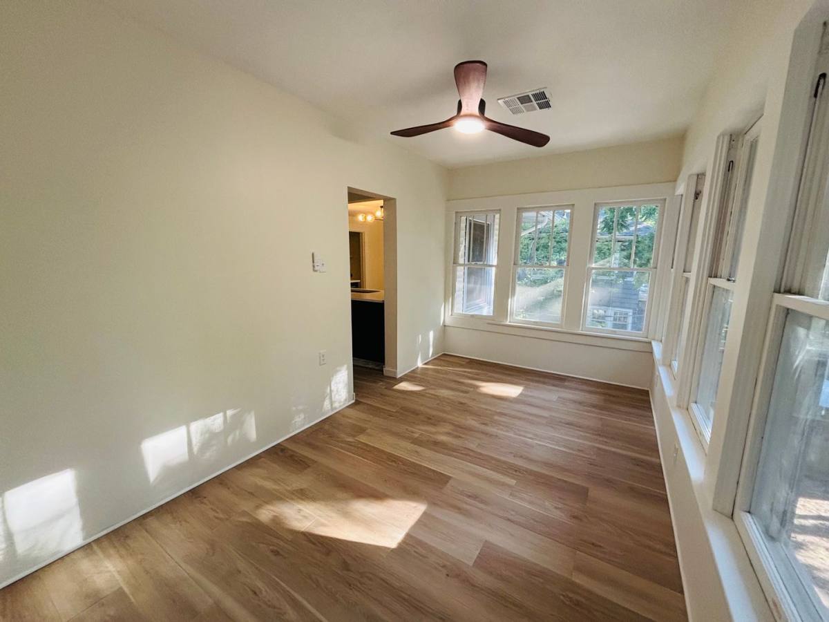Townhouse for rent at 119 S Belmont St, Wichita, KS 67218