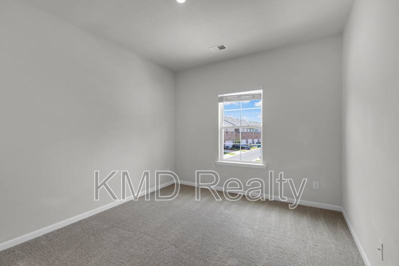 Townhouse for rent at 8012 Whitegrove Rd, Charlotte, NC 28227