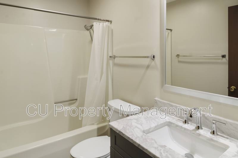 Condo for rent at 2409 Heritage Dr #1, Champaign, IL 61822