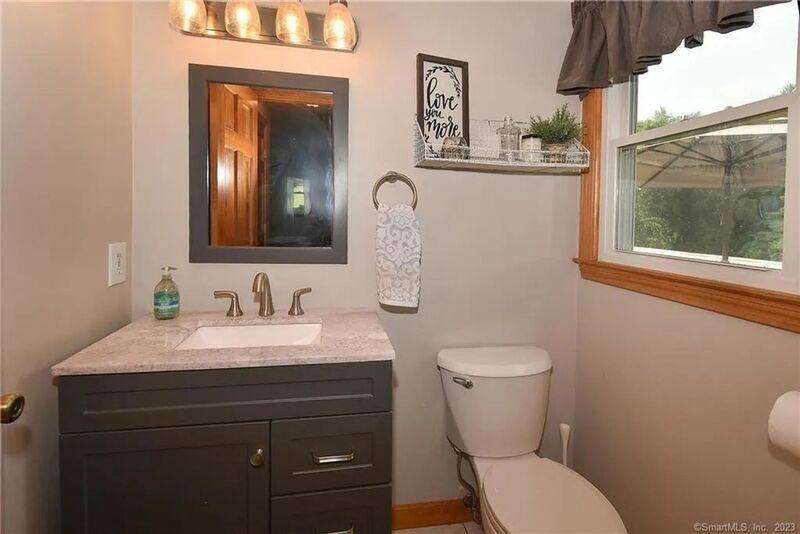 House for rent at 281 Abbe Rd, Enfield, CT 06082