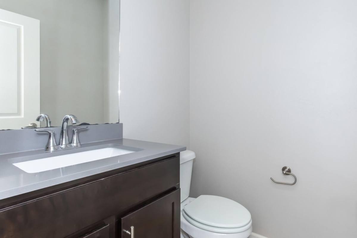13512 Bluejacket Dr, Oklahoma City, OK 73142 - Townhouse for Rent - Image 10