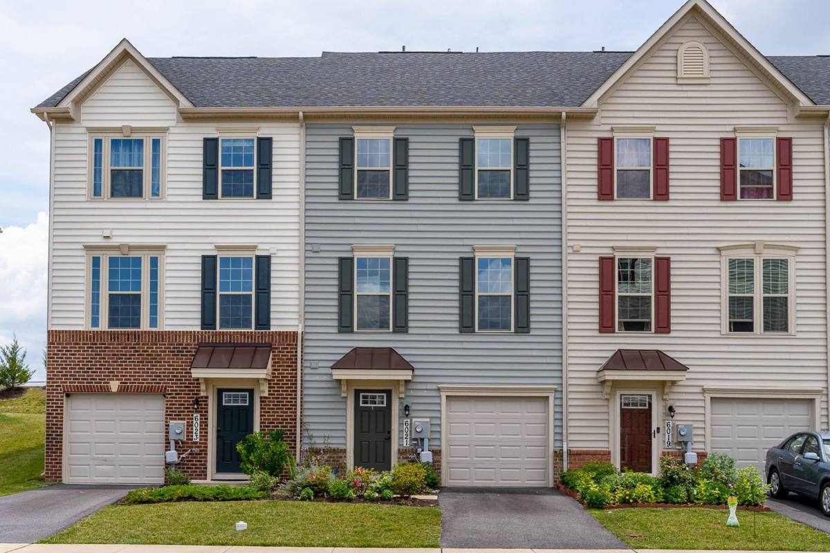 Townhouse for rent at 6021 Etterbeek St, Ijamsville, MD 21754