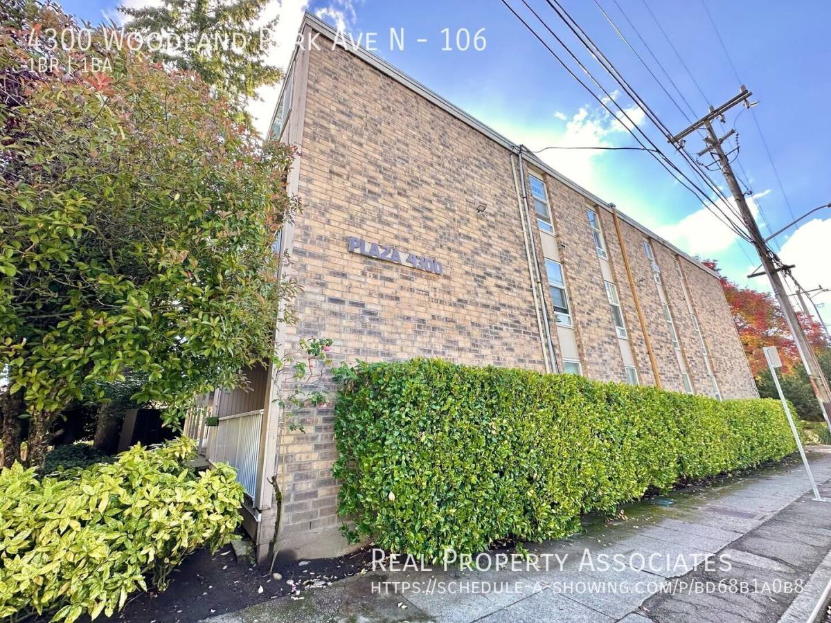 Apartment for rent at 4300 Woodland Park Ave N #106, Seattle, WA 98103