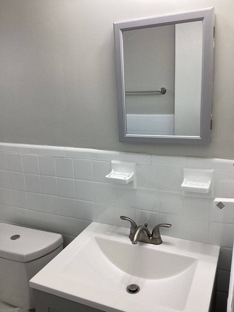 Apartment for rent at 519 S Frederick Ave, Gaithersburg, MD 20877