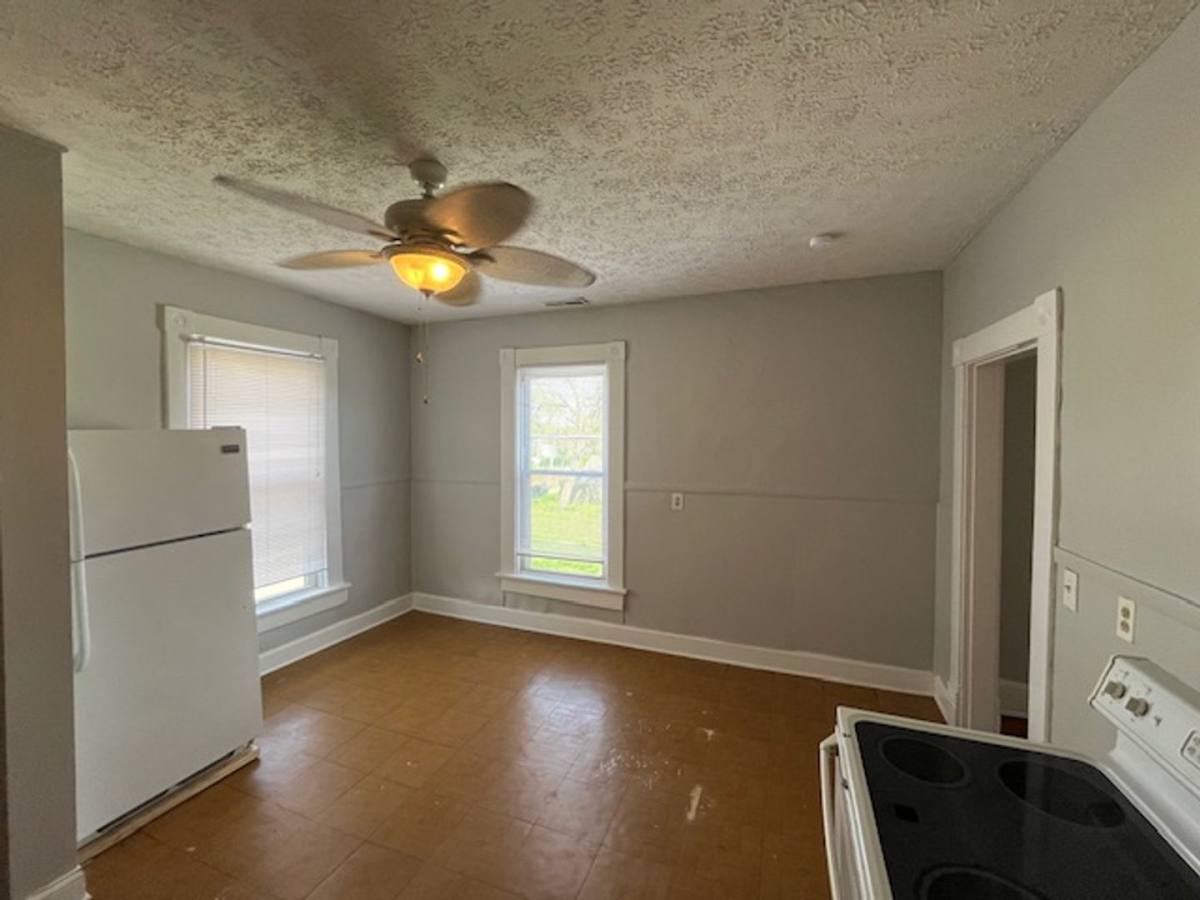 Apartment for rent at 76 Innis Ave, Columbus, OH 43207