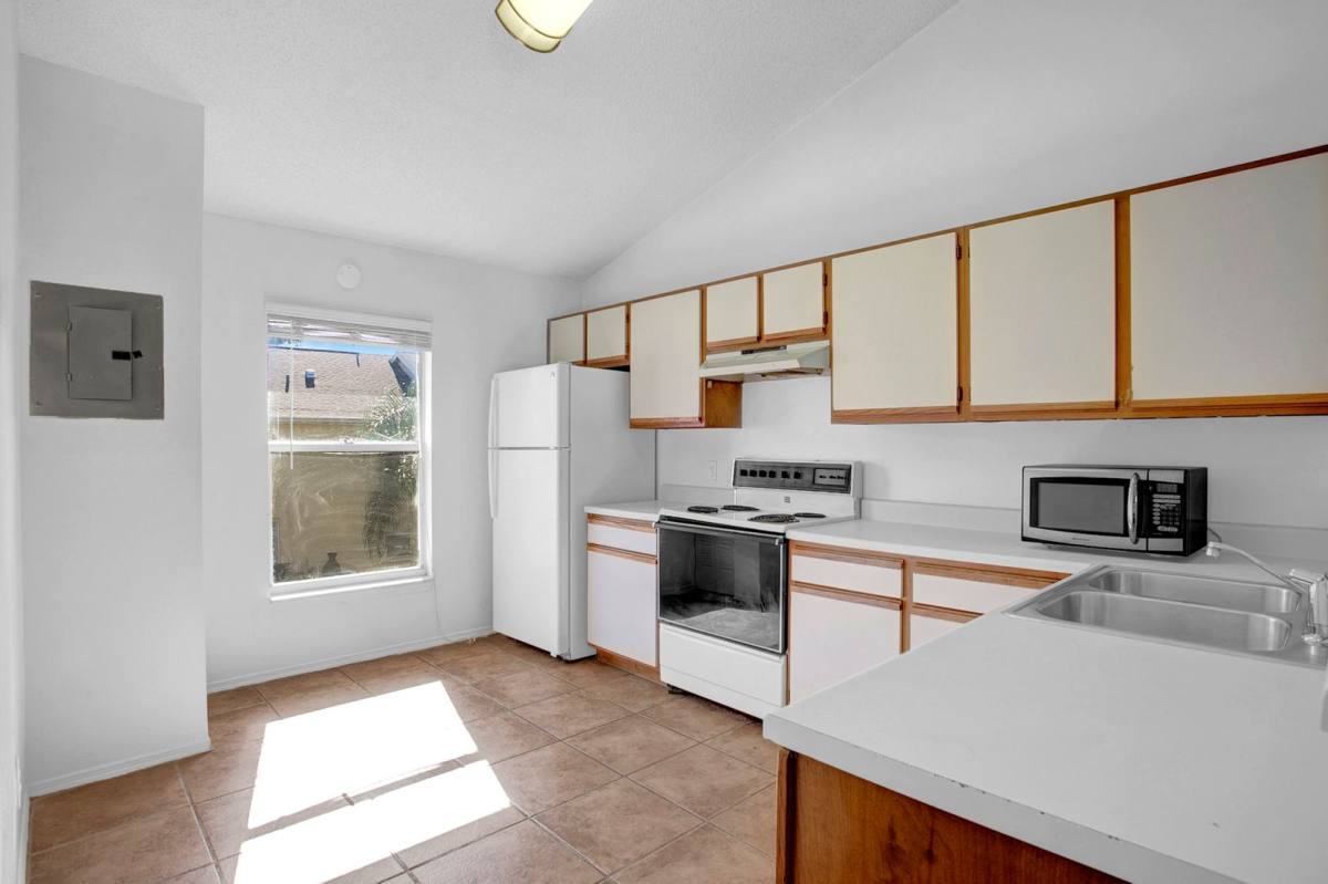 Condo for rent at 3651 N Goldenrod Rd #C-201, Winter Park, FL 32792