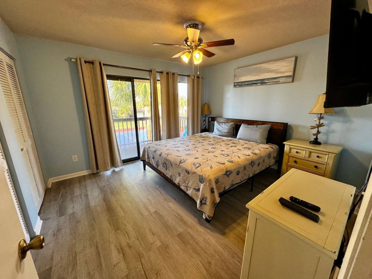 Condo for rent at 17751 Panama City Beach Parkway #13D, Panama City Beach, FL 32413
