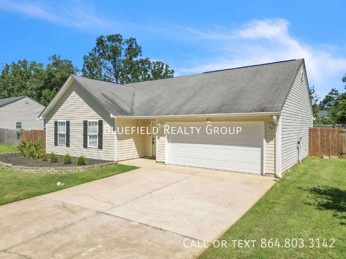 House for rent at 106 Pine Needle Rd, Piedmont, SC 29673