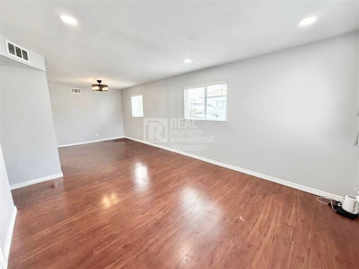 1037 Wheeling St, Aurora, CO 80011 - House for Rent - Image 3