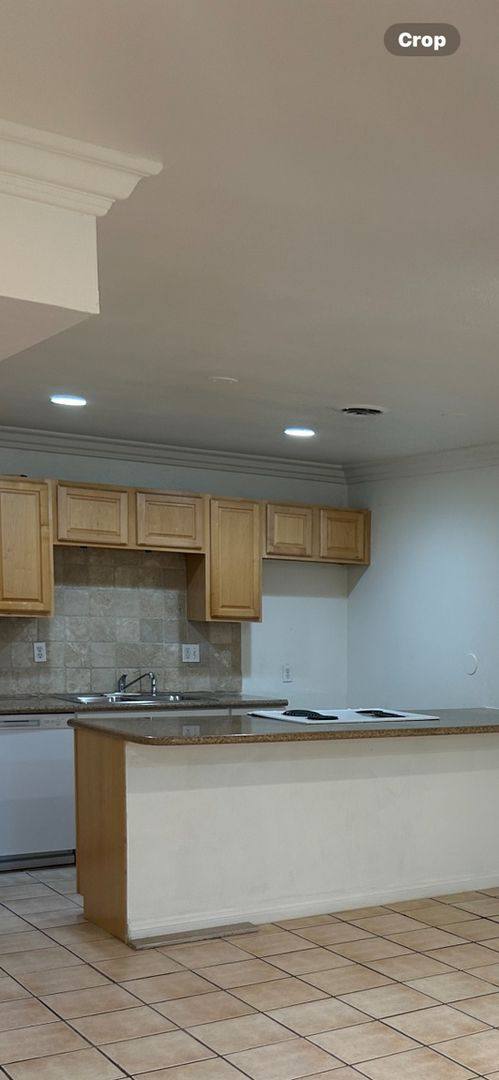 Townhouse for rent at 80876 US-Highway B, Indio, CA 92201