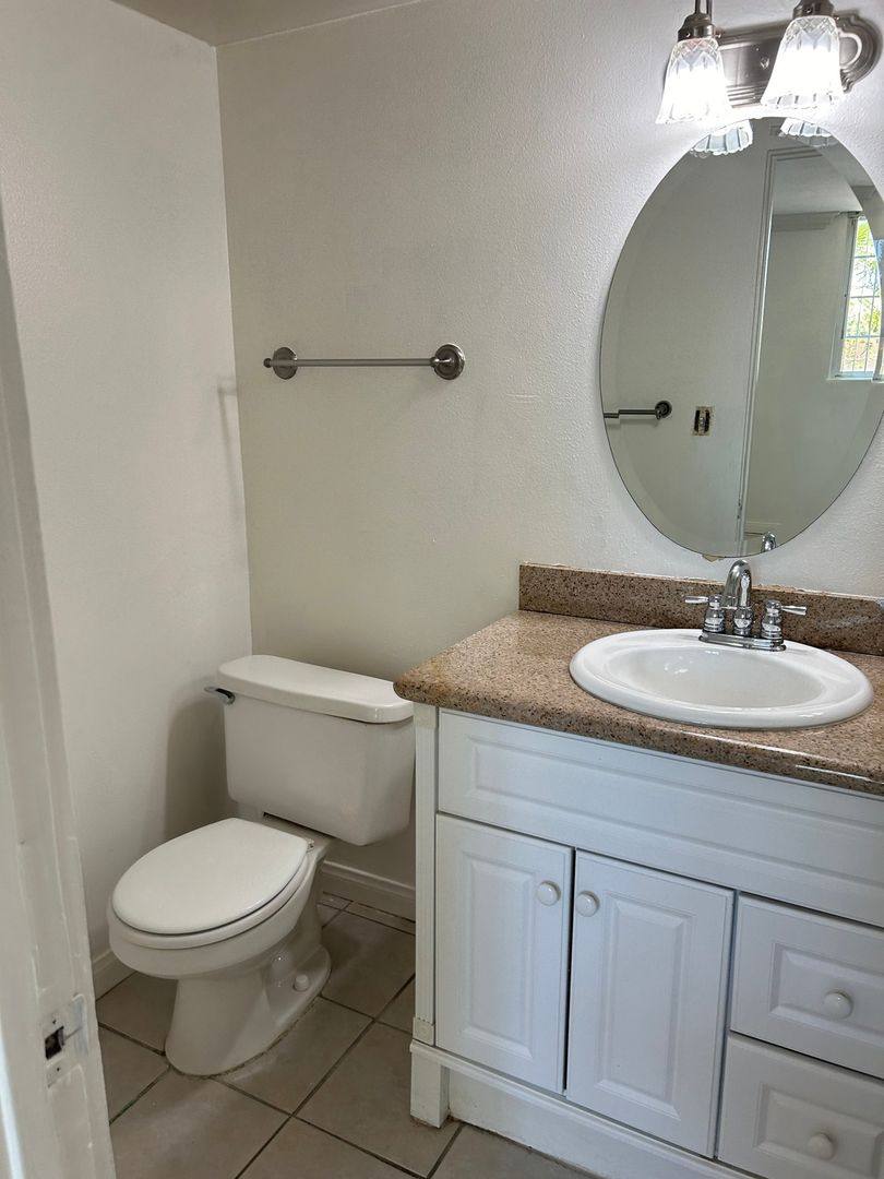 Townhouse for rent at 80876 US-Highway B, Indio, CA 92201