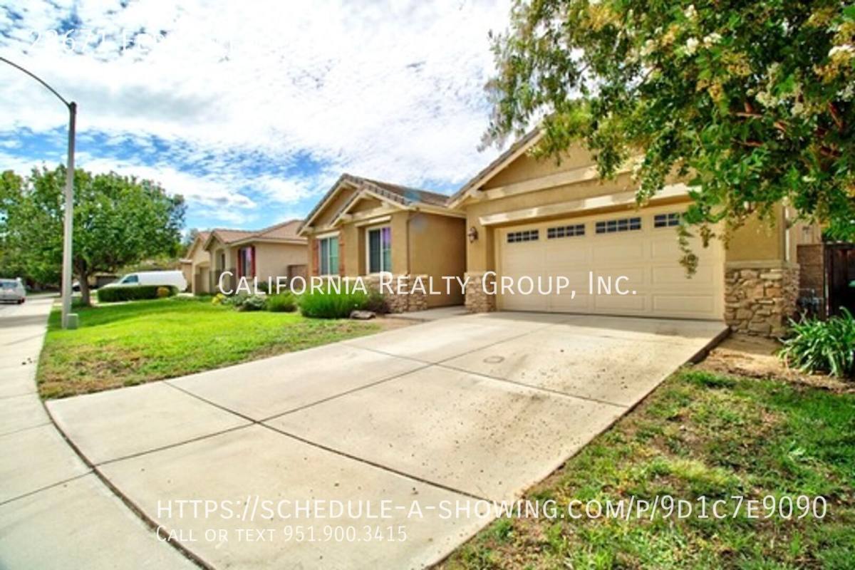 House for rent at 28671 Fern Glen Circle, Lake Elsinore, CA 92530