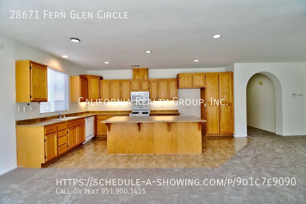 House for rent at 28671 Fern Glen Circle, Lake Elsinore, CA 92530
