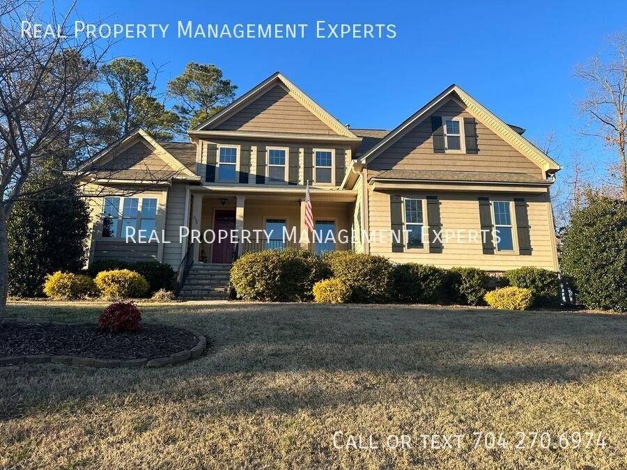 House for rent at 236 Wilson Lake Rd, Mooresville, NC 28117