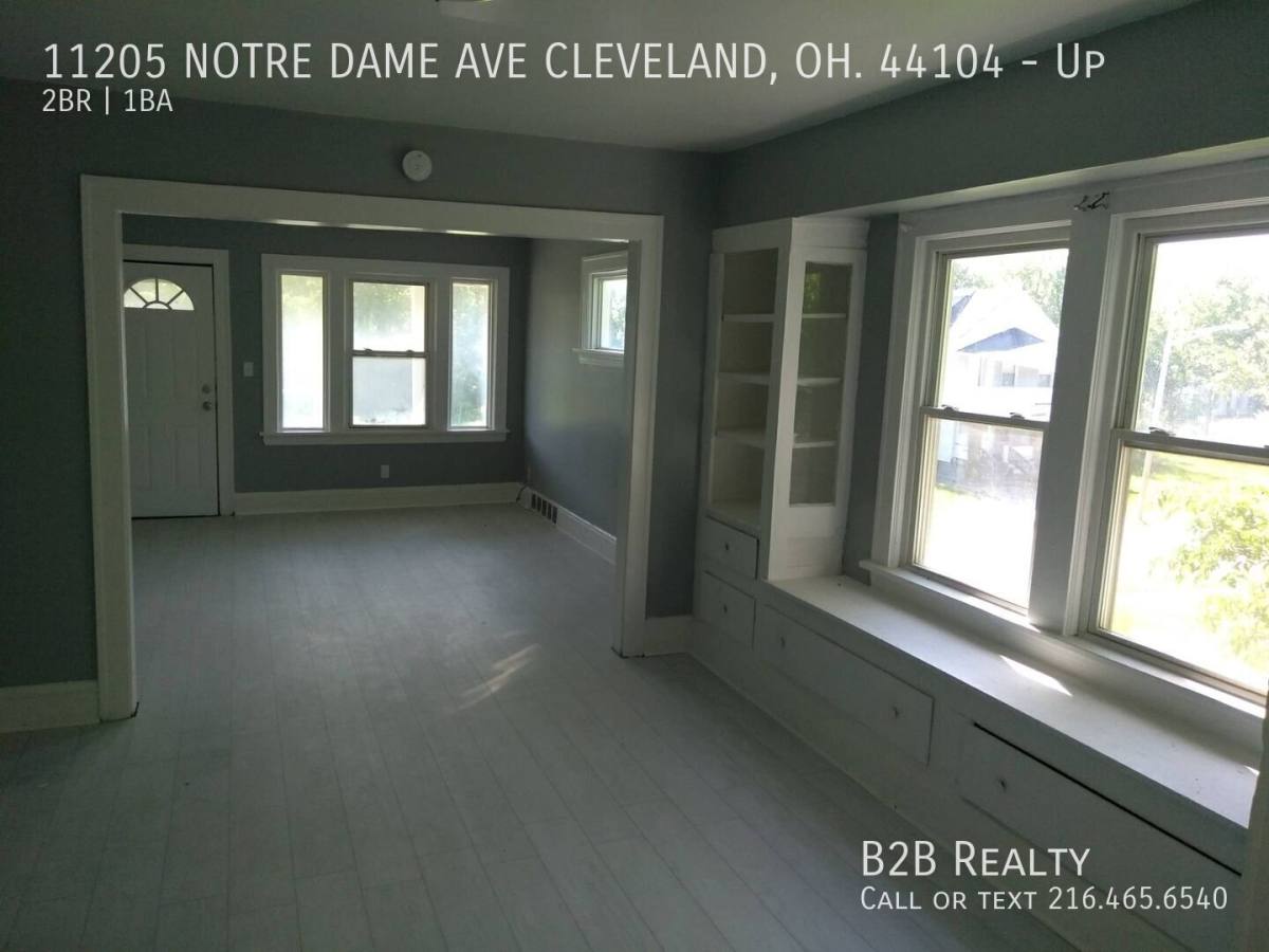 Apartment for rent at 11205 Notre Dame Ave #UP, Cleveland, OH 44104