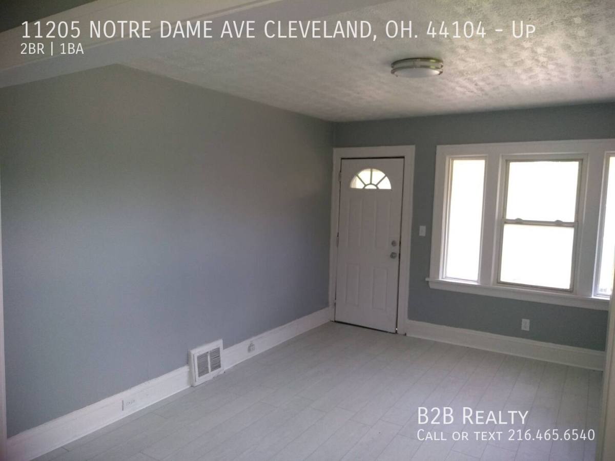 Apartment for rent at 11205 Notre Dame Ave #UP, Cleveland, OH 44104