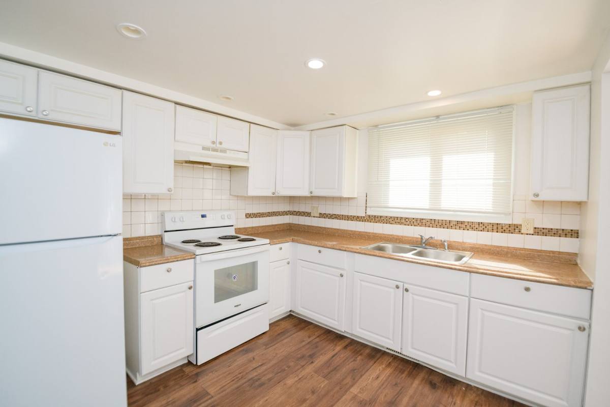 Apartment for rent at 2405 W 63rd, Merrillville, IN 46410