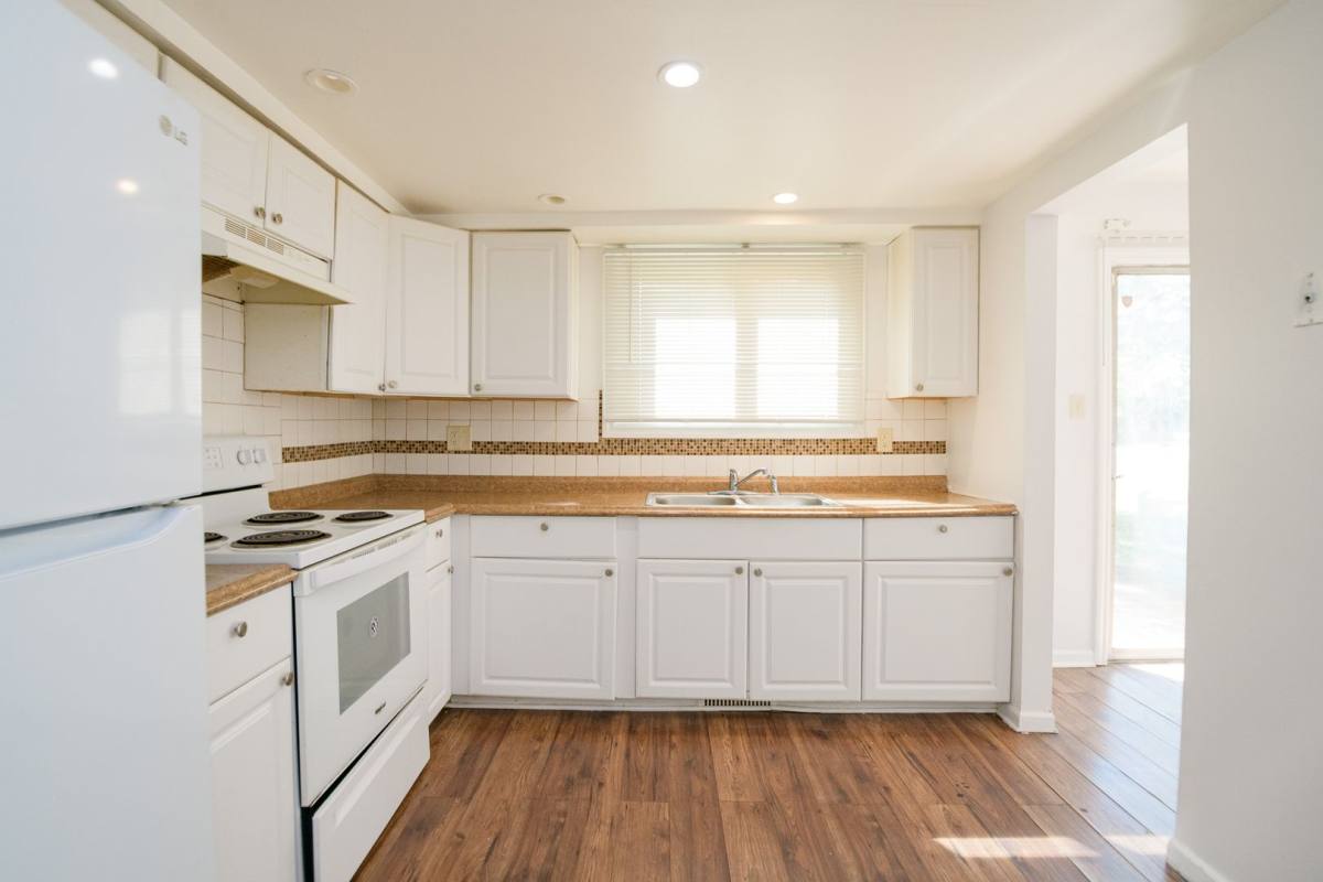 Apartment for rent at 2405 W 63rd, Merrillville, IN 46410
