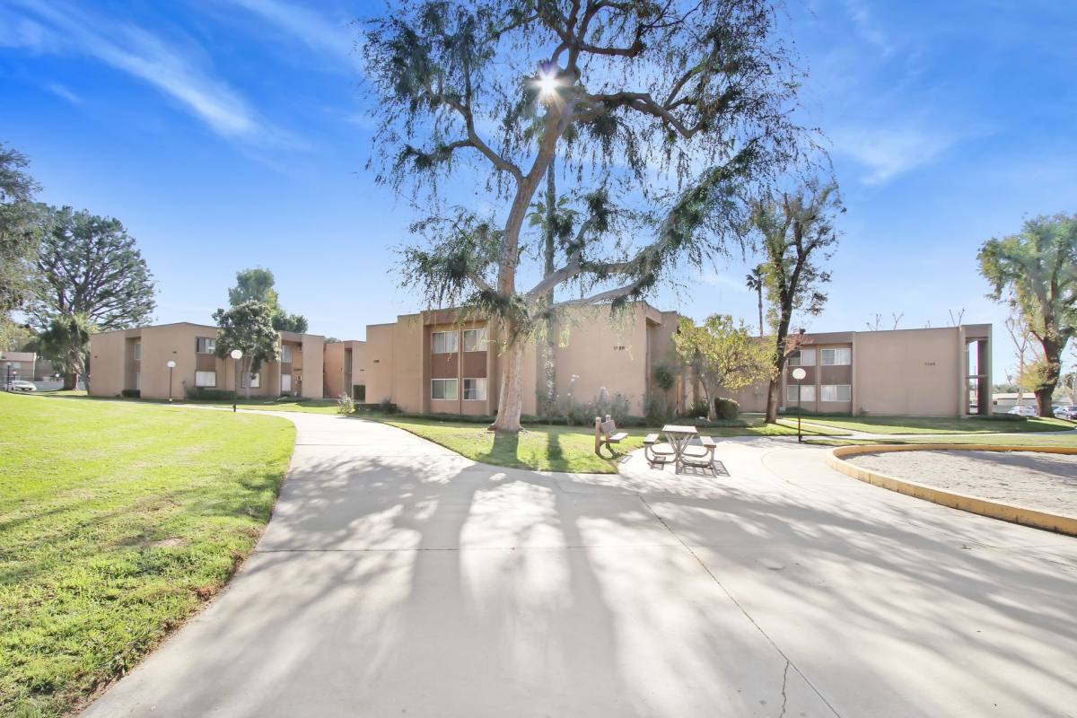 Apartment for rent at 1066 N Orange St, Riverside, CA 92501