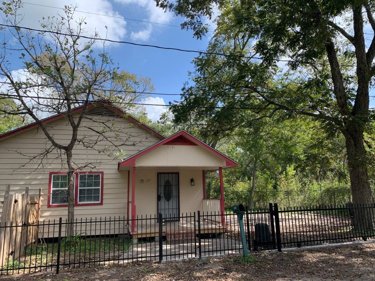 Apartment for rent at 7210 Wileyvale Rd #B, Houston, TX 77016