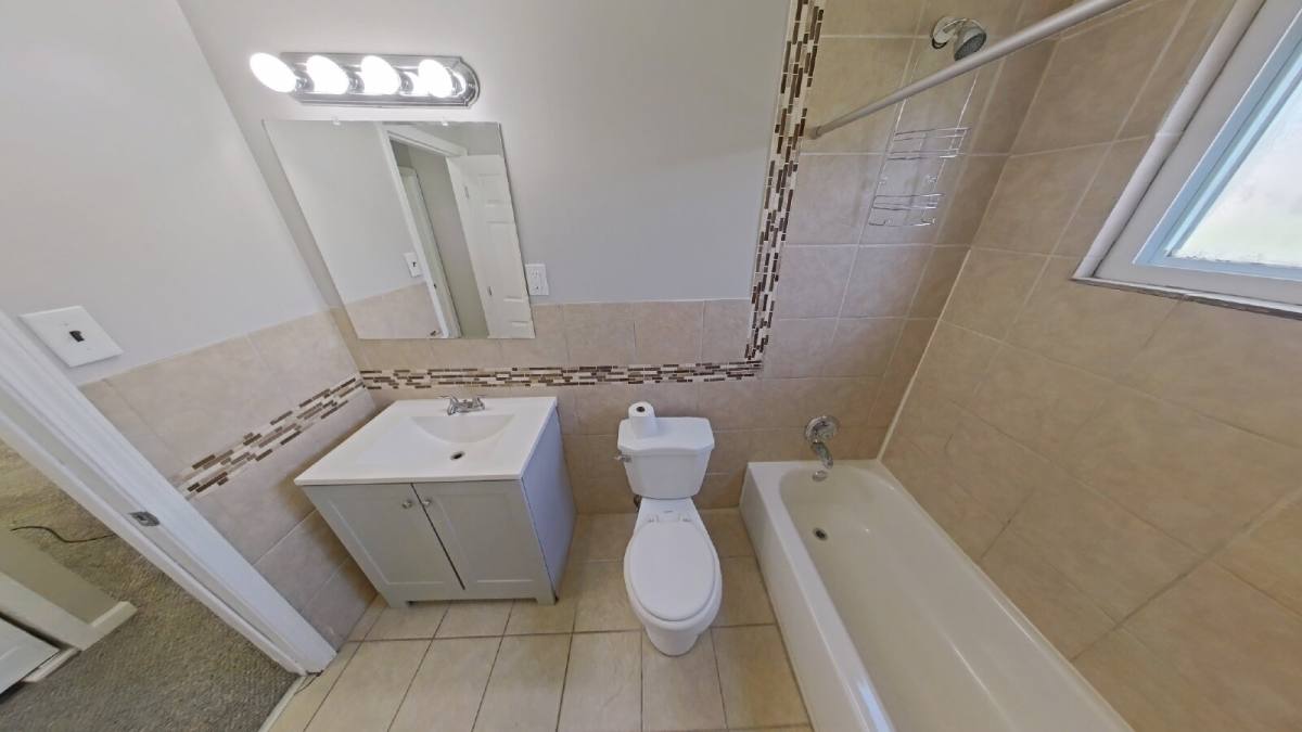 House for rent at 28368 Waverly St, Roseville, MI 48066