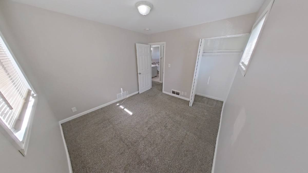House for rent at 28368 Waverly St, Roseville, MI 48066