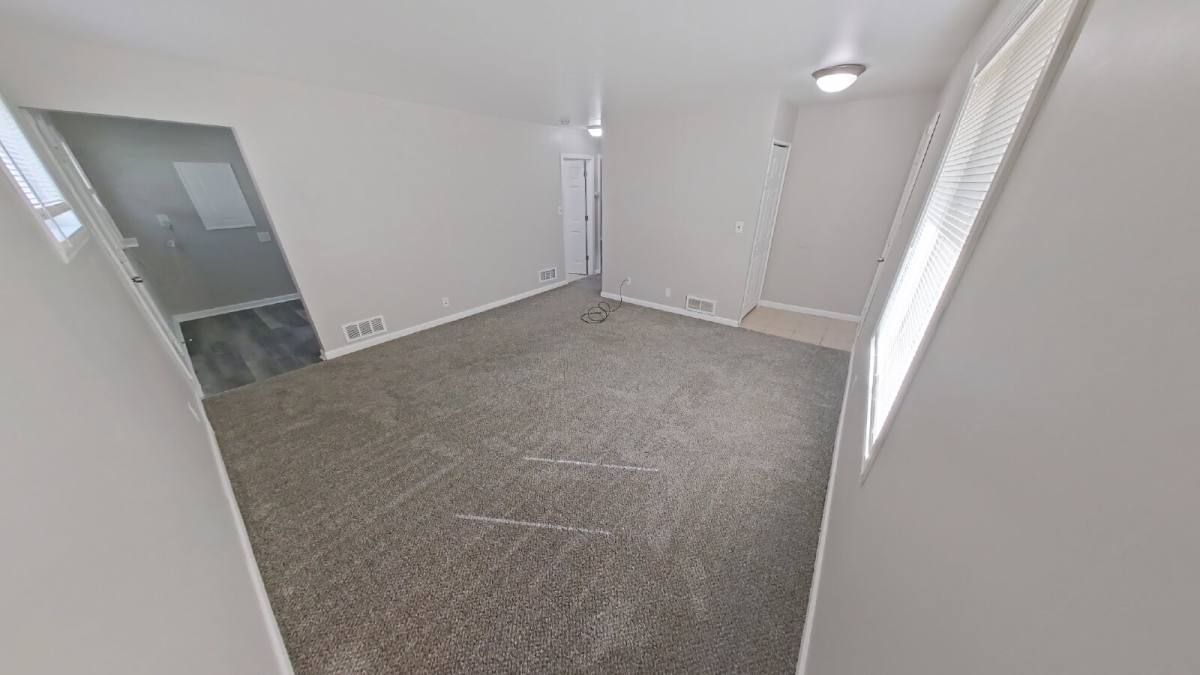 House for rent at 28368 Waverly St, Roseville, MI 48066