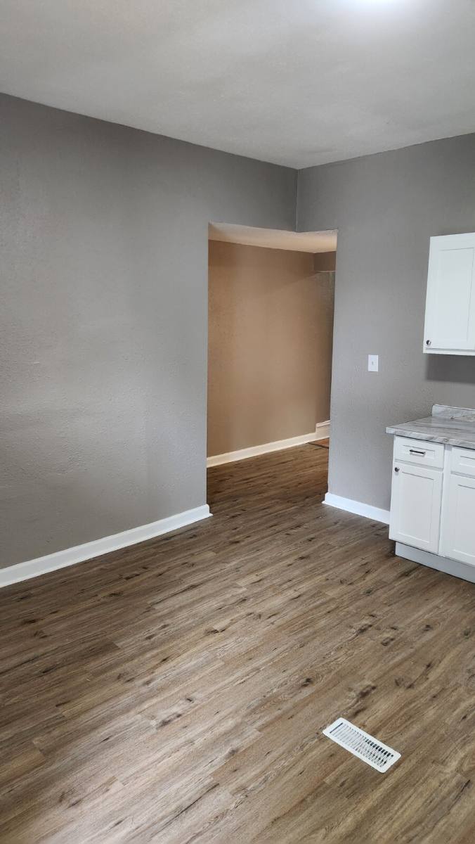 Apartment for rent at 3443 Iowa Ave, St. Louis, MO 63118