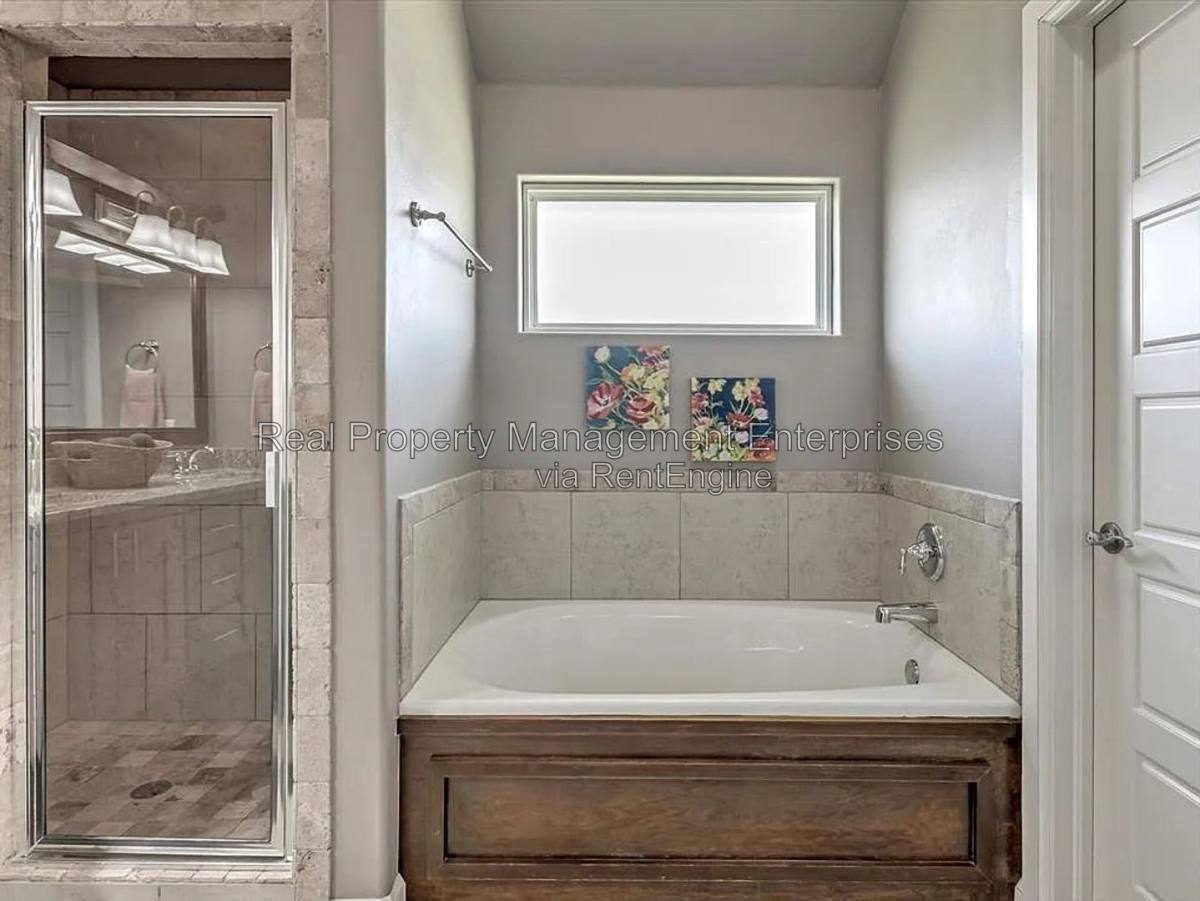 8317 NW 138th Circle, Oklahoma City, OK 73142 - House for Rent - Image 16