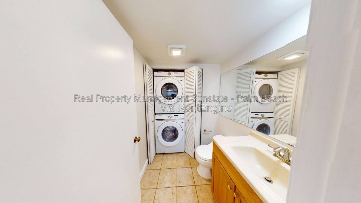 Townhouse for rent at 1118 11th Court, Palm Beach Gardens, FL 33410