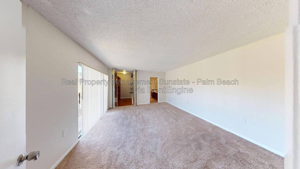Townhouse for rent at 1118 11th Court, Palm Beach Gardens, FL 33410