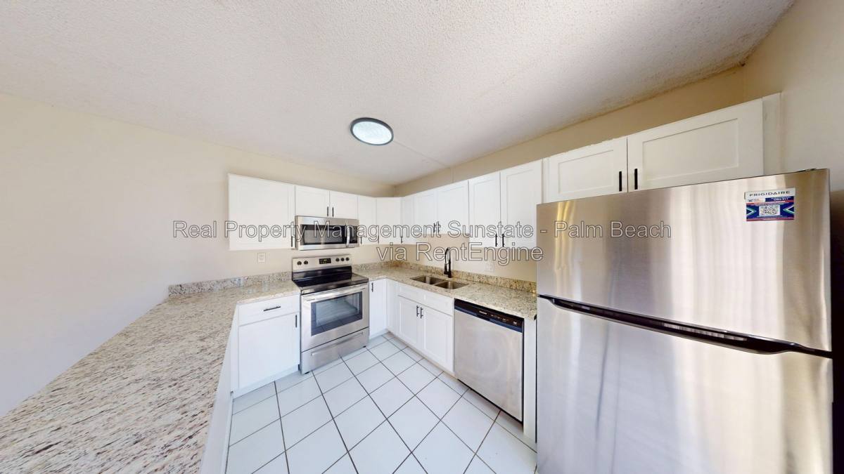Townhouse for rent at 1118 11th Court, Palm Beach Gardens, FL 33410