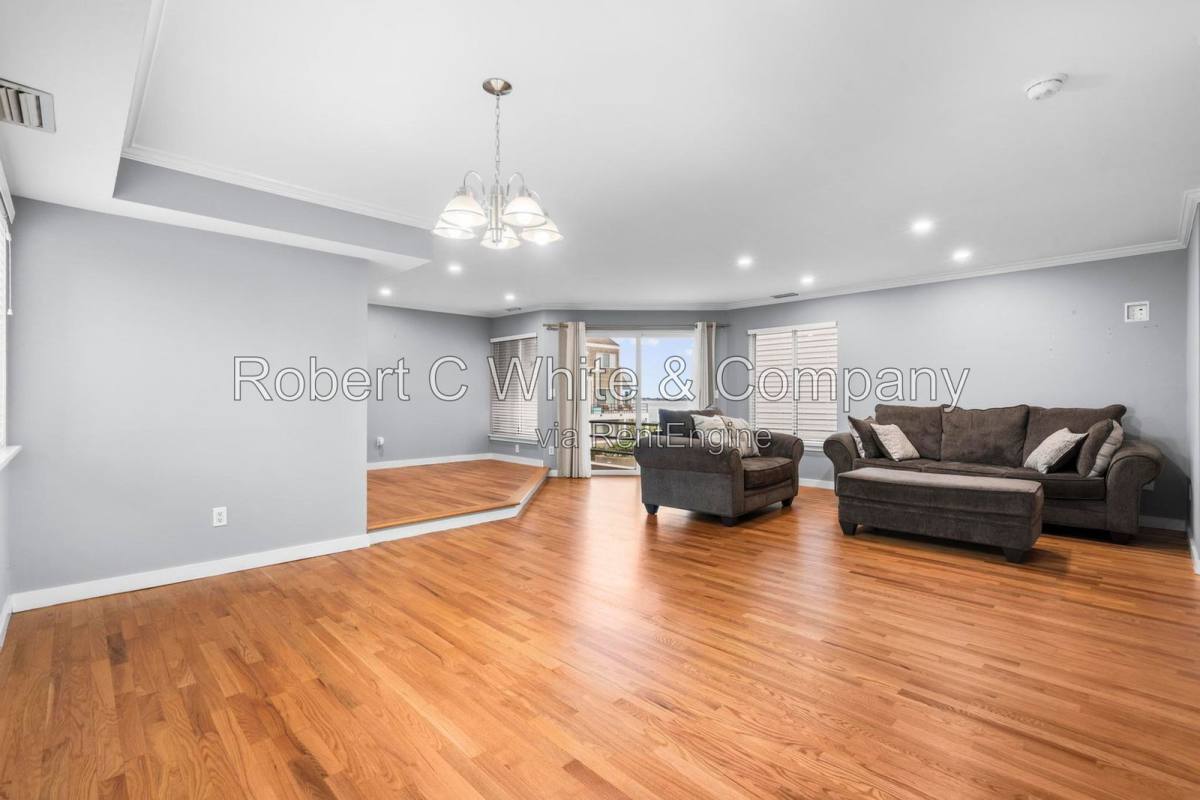 Condo for rent at 38 Harbour Close #38, New Haven, CT 06519