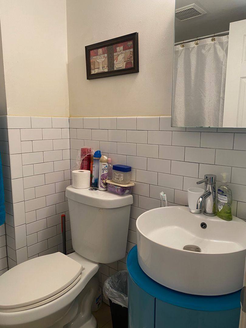 Apartment for rent at 7733 Oxford Ave #1, Philadelphia, PA 19111