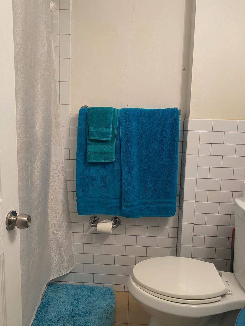 Apartment for rent at 7733 Oxford Ave #1, Philadelphia, PA 19111