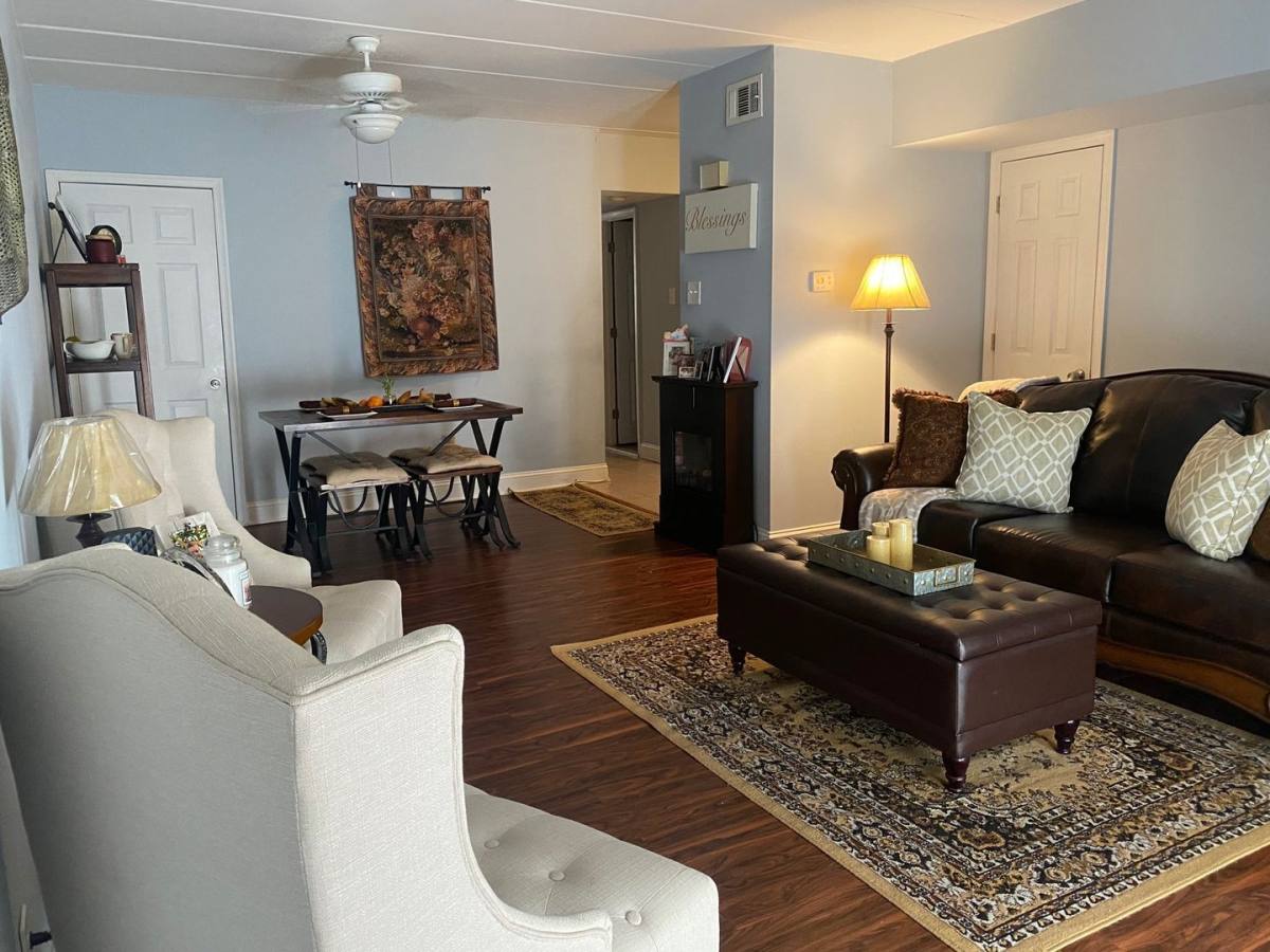 Apartment for rent at 7733 Oxford Ave #1, Philadelphia, PA 19111